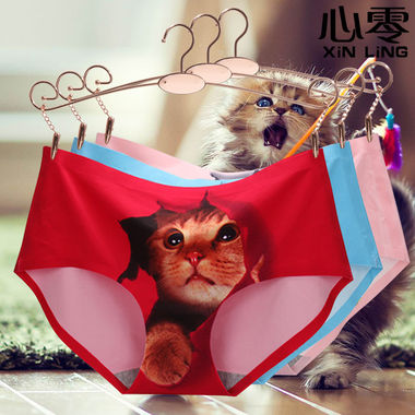 猫咪印花一片式无痕内裤，120斤以上不合适，三条装